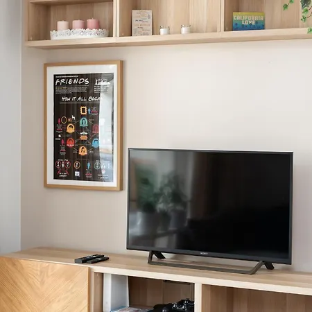 Apartment Kolska Modern Family By Downtown